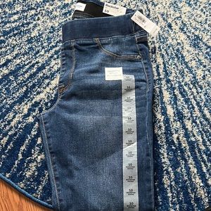 NEW! Old Navy Rockstar Jeggings